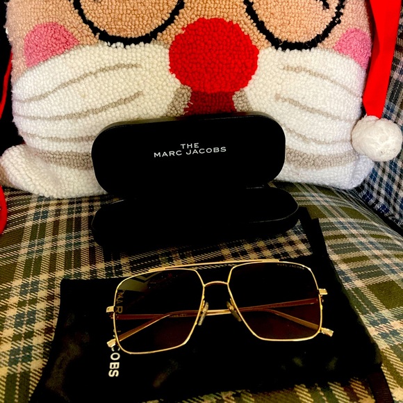 Brand New Marc Jacobs Sunglasses never worn - Picture 1 of 1